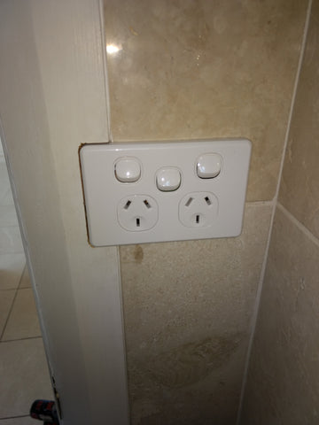 Image of Trader Flat Cat Power Point Switched 2 Gang 10A 250V~ With Removable Extra Switch (White, Slimline)